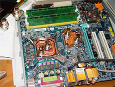 Gigabyte GA-G33M-S2